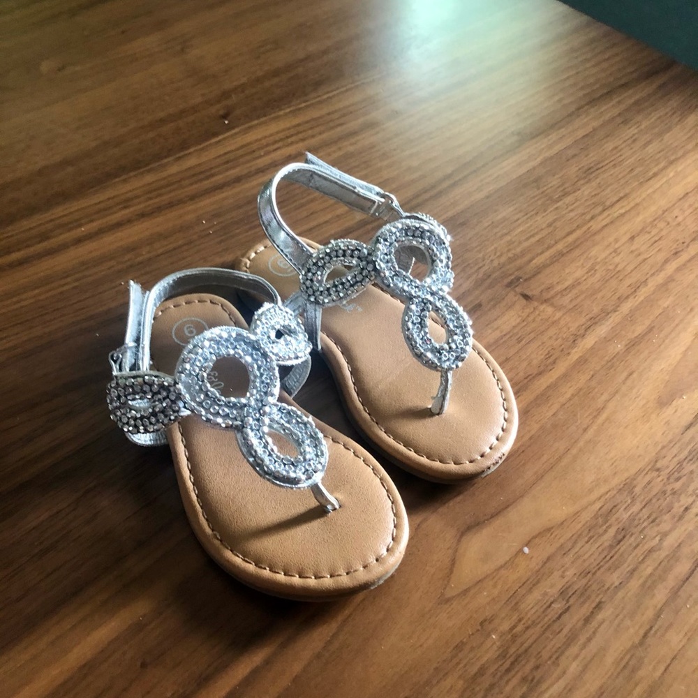 Size 6 silver sandals